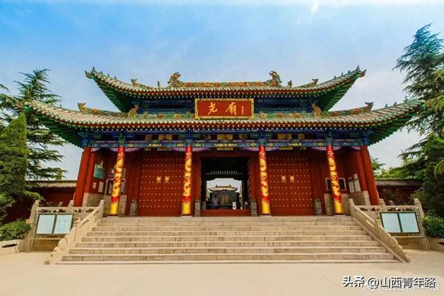 著名作家看山西 赏古建黄河寻根“中华第一都”