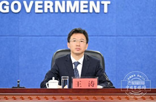 新雪季｜全方位升级！这个冬天一定得来长白山邂逅天池蓝冰！