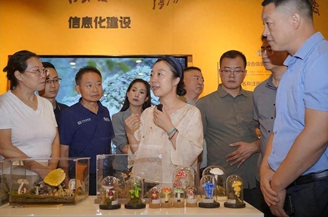 人工培育灵芝孢子粉专赠暨科普科研启动仪式举行