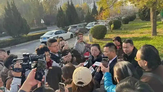 山西狗咬人案反转！郭某身上的伤另有凶器，疑似是自己人误伤