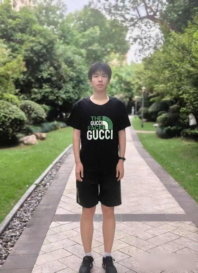 万里挑一！浙江杭州王梓洋同学被录取，国家将派专机接去上学！