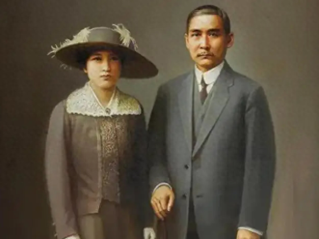 宋庆龄拒绝与孙中山合葬，坦言：她陪我53年，我答应要和她葬一起