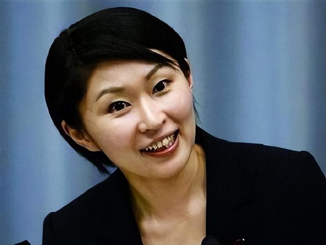 终于是打疼了，日本前首相之女请求来华	，中国一句话亮明态度