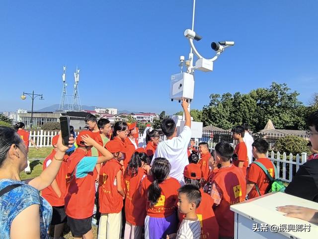 溆浦县开展气象科普与探索主题活动 各民族雷锋青少年收获颇丰