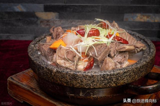 西宁5天慢游记，600米唐卡震撼我，雨天青海湖竟有意外收获