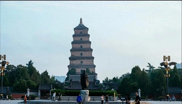 登西安大雁塔