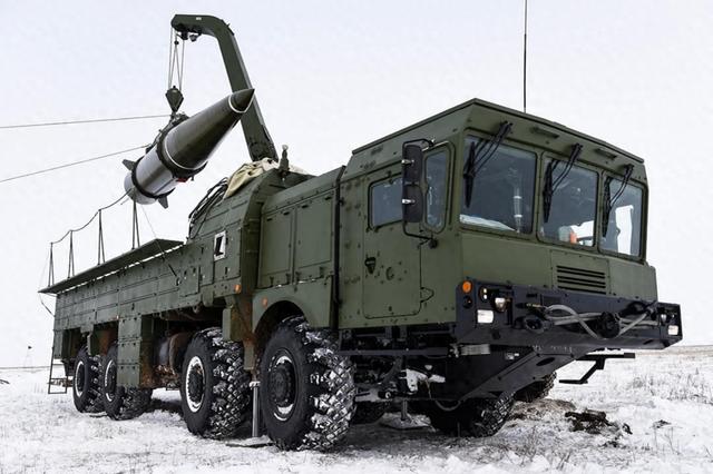 乌军新战术让俄军破防？敌后联动游击队，直刺导弹系统“心脏”！