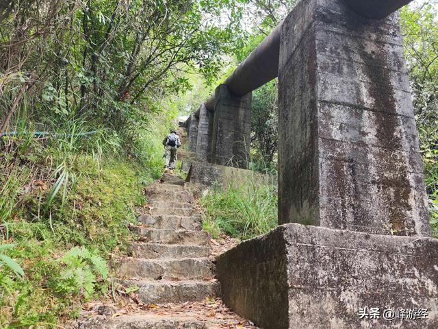 再战牛牯嶂，这次终于成功，下山路太折磨人