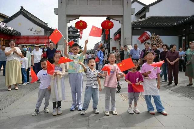 欢笑声中600年古驿正青春