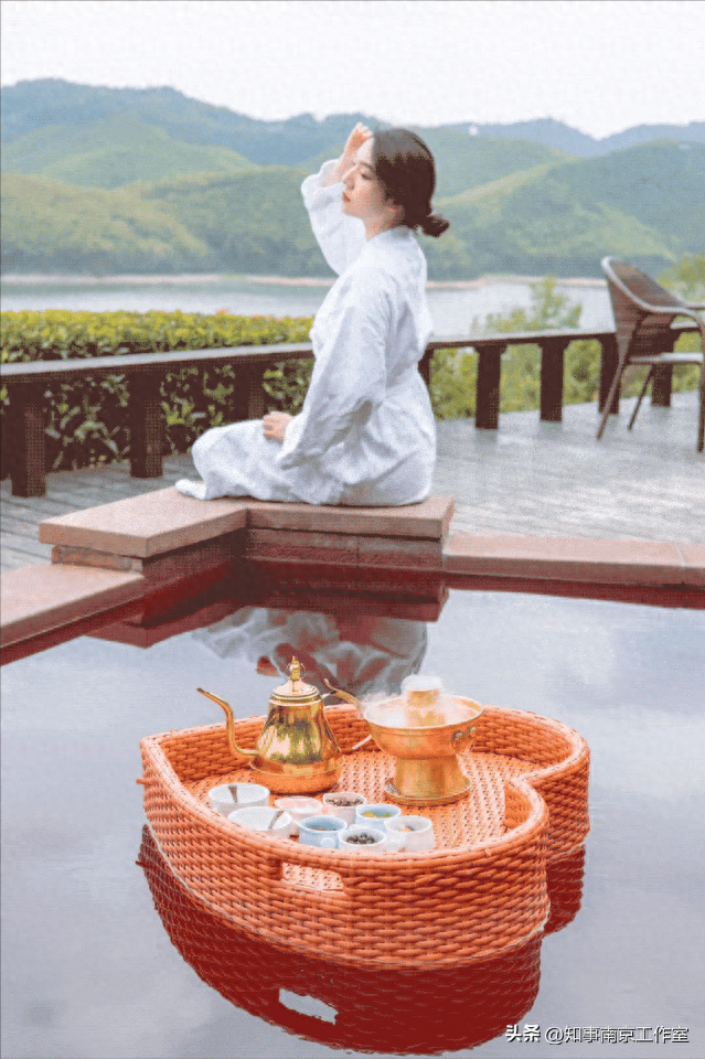 又问我，江苏安徽洗澡哪城强？