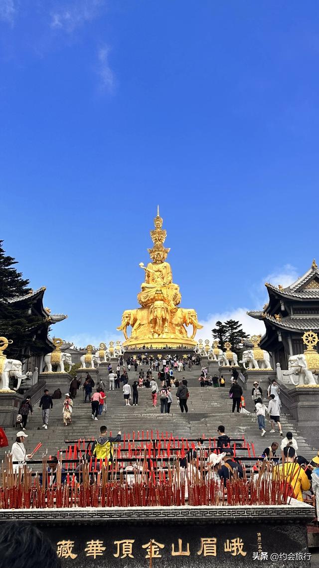 奇了怪了！峨眉山的香火，怎么就烧成了游客的“香火钱”？