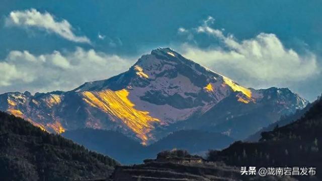 漫步雷古山：踏响官鹅沟的生态诗行