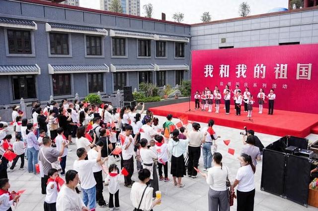欢度双节·盛世明月照江南|当爱国心邂逅团圆情，假期盐博好戏连台