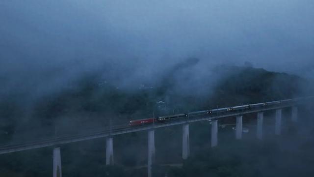 全列卧铺、夕发朝至！这趟环线旅游列车，有多过瘾？
