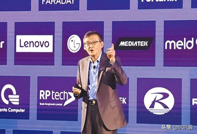 75岁芯片大佬潜逃美国！带核心技术机密	，中国半导体暗战再添变数