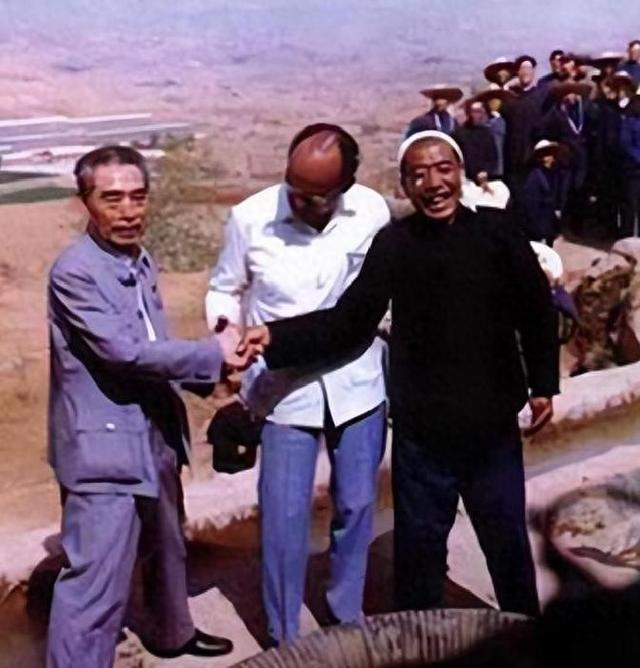 1975年，毛主席召开政治局会议，会前提醒陈永贵：不要住在钓鱼台