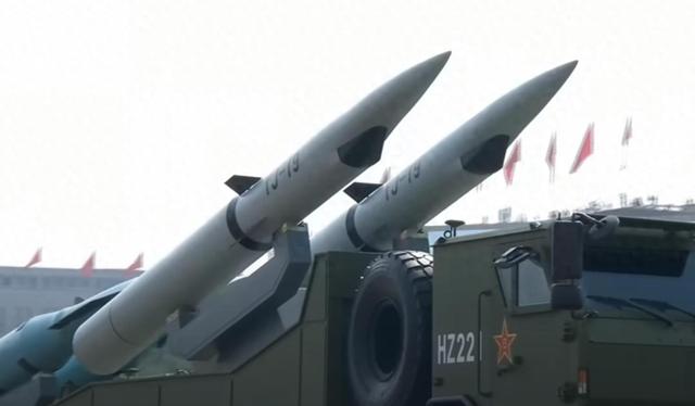 大阅兵刚结束，六国航母舰队开进东海，一艘055就能送进海底？