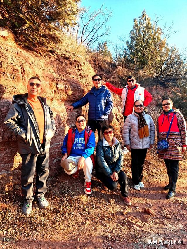 张家口市郊区还有如此丹霞地貌!