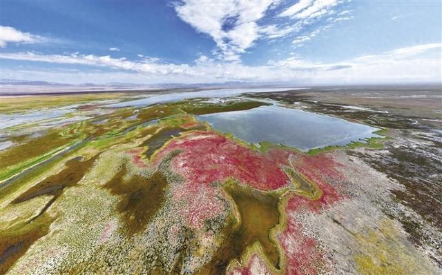 阿克塞县大、小苏干湖草原湿地景美如画