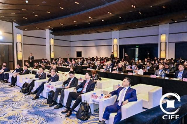 中国离岸金融指数企稳回升，去年离岸跨境人民币收付同比增14%