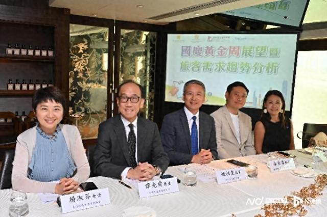 尽早订房！国庆中秋假期香港游热度不减，往返内地航班再增加