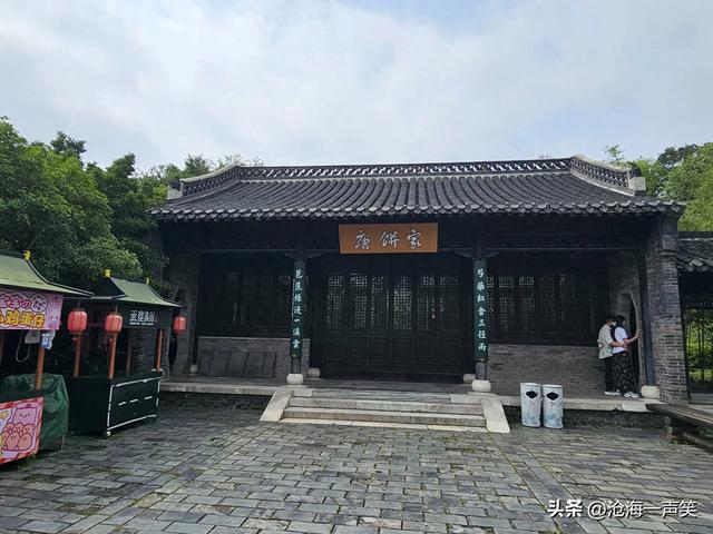 廋西湖在哪里？石桥，垂柳，奇树，小河，小舟，小猫，美不胜收
