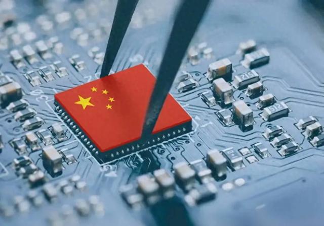 英伟达暴雷后，特朗普认可一个事实，中国现在要求，不要买美国芯