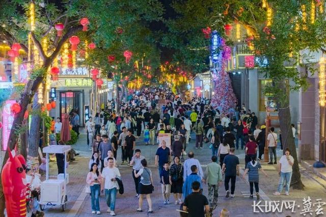 邢台：“清凉经济”激活夏日消暑文旅新活力