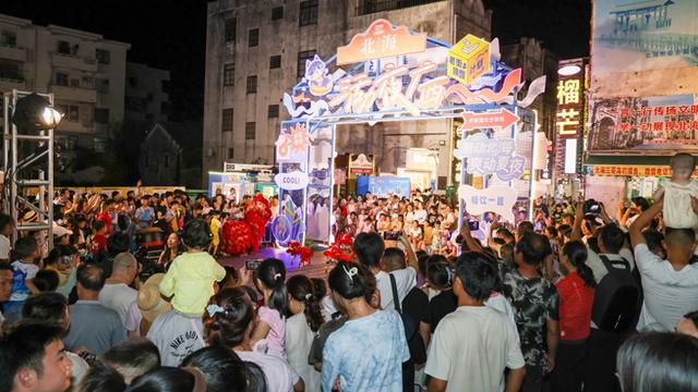 2025“活力夜广西”嘉年华北海主场活动点亮滨海夜经济