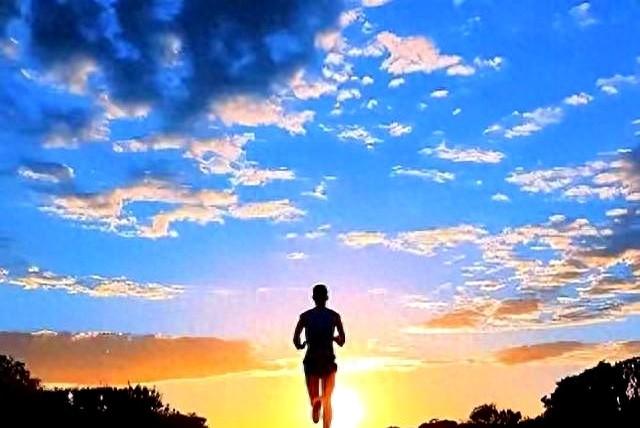 经常运动“被推翻”？医生建议：最好保持4个锻炼习惯