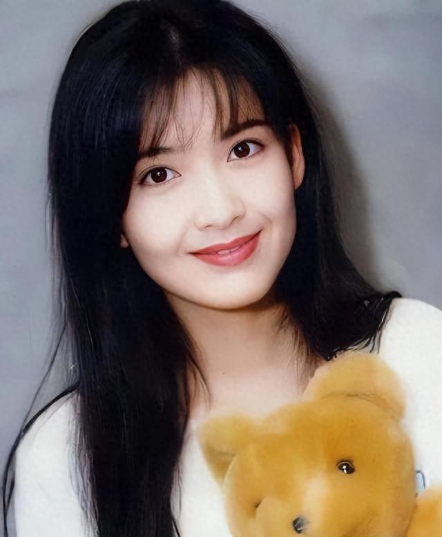 被戴8次绿帽子，3次被捉奸在床，这就是我们“玉女”守卫的爱情