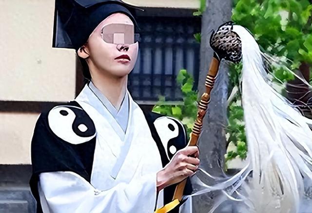 安徽美女道士胡千慧被捕：精通“胡媚术”，九名男徒弟揭露其罪行