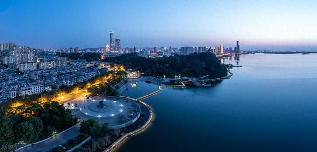 一直以为苏州、扬州够美了，直到我去了镇江！