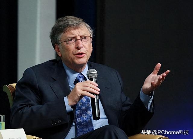 比尔盖茨：目前用三星折叠屏手机 李在镕送的