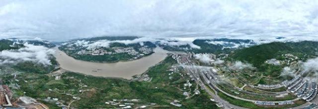 巴东：烟雨巫峡多奇秀 秘境画城仙中游