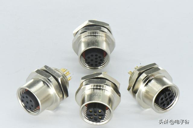 M12 连接器类型划分与技术解析