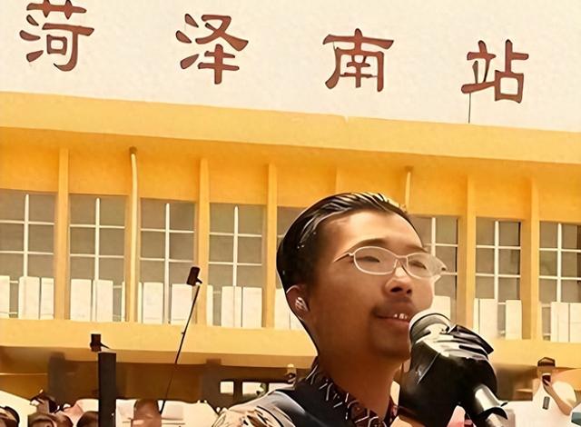 网红郭有才，泡沫散去之后，曾经飘的有多高，如今摔得就有多惨
