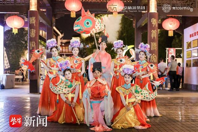南京笪桥灯市上新，国庆中秋来熙南里赏灯、听戏、“惠”消费