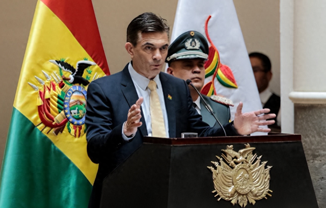 又出现一个中国伙伴倒向美？撕毁合同，把矛头对准了中国