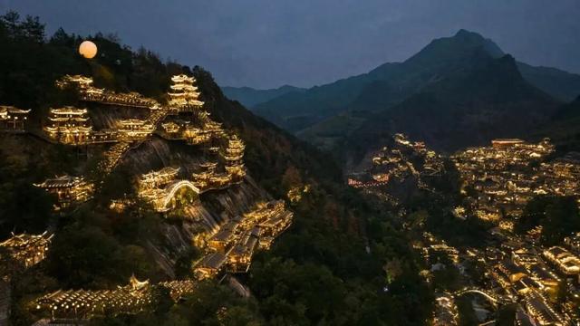 “望仙谷里的仙侠世界”入选2025年抖音十大旅行热点