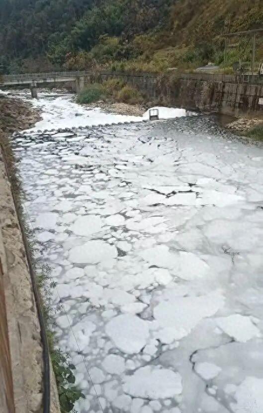 龙脊梯田景区河面漂浮大量白色泡沫？景区和生态环境局回应