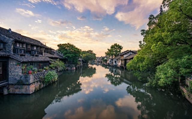 这五个绝美古镇，适合小住一段时间，争取每年去一个