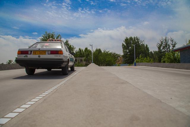 考了C1驾照开了自动挡的车（考C1驾照后能开什么车）