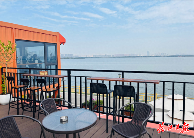 去村里喝咖啡、吃面包、赏“海景”…… 斑斓秋色+新潮玩法点燃秋游新热力