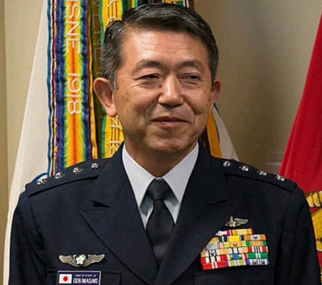 高市早苗最害怕的事发生！中方第一把“大刀”落下，对日称呼变了