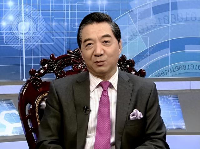 美国就算一动不动，中国20年也追不上？九三阅兵后，局势已被改写