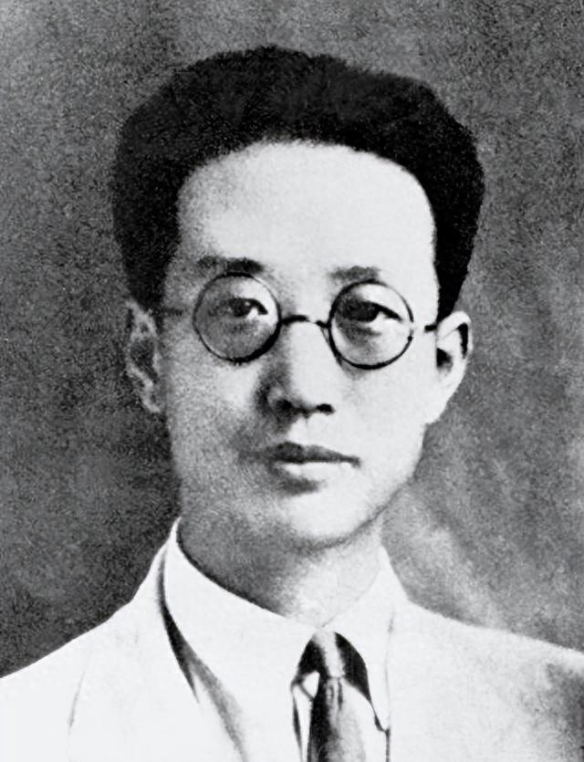 瞿秋白36岁慷慨赴死，建国后毛主席却说：以后少纪念他，这是为何