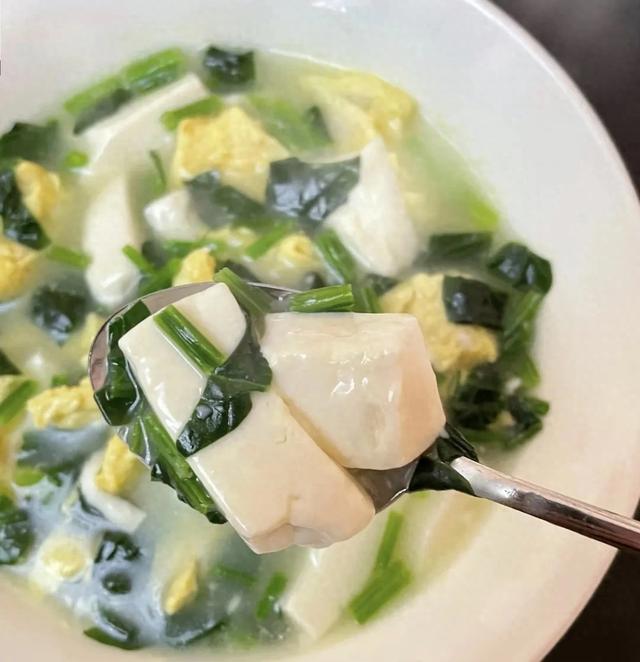 立秋后，这菜使劲吃，它是养肝高手，隔天吃一次，肝脏清爽眼睛亮