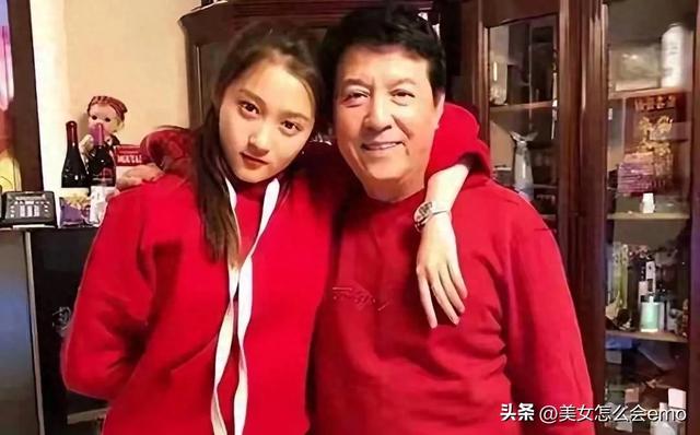 原来他们是父女！老戏骨父亲配好演员女儿，这关系藏得真深