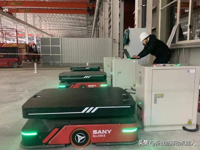 泰坦无线充：86%效率解放移动机器人生产力